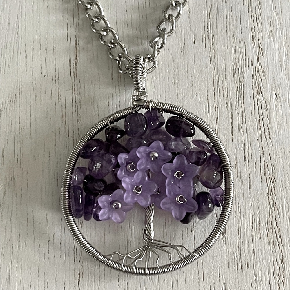 Amethyst chips flower tree of life pendant necklace - Picture 2 of 4